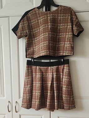 Romeo & Juliet Couture Brown Plaid Two-Piece Skirt Set with Black Trim
